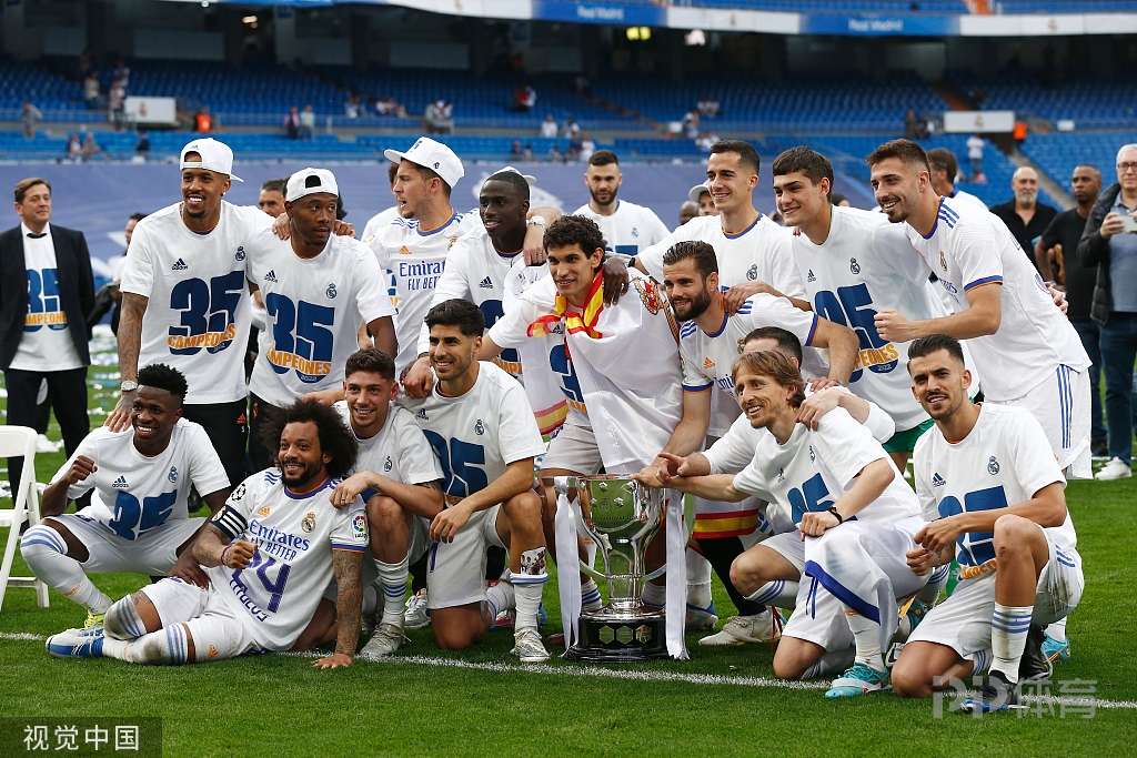 开云官方平台-包含浙江队发布备战花絮;集结日队长鼓劲;欧冠任务艰巨;更衣室氛围转暖的词条