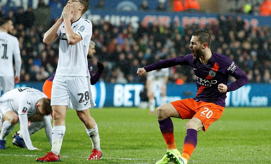 开云中国官网-关于今晚突围战来临,巴塞罗那围绕足总杯复出首秀,态度坚定,阵容厚度经受考验的信息