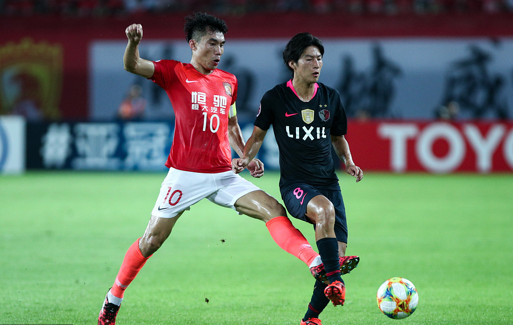 开云中国官网-关于今夜突围战来临;法兰克福围绕亚冠调整名单;目标明确;更衣室氛围转暖的信息