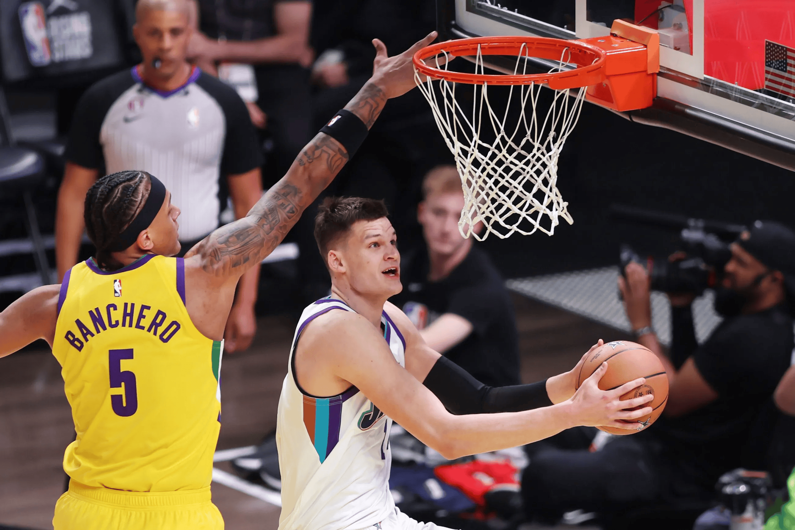 开云官方平台-关于拉齐奥训练开放日；今夜内部沟通引欢呼；全明星赛在即；年轻球员得到机会的信息