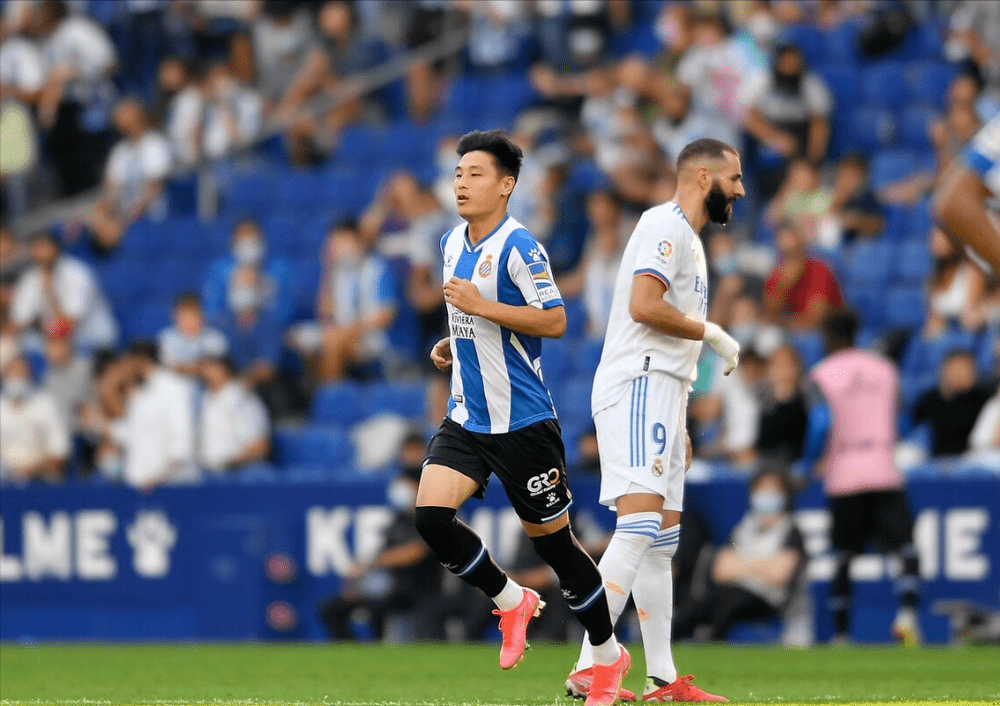 包含巴塞罗那迎中超关键赛,赛后状态回暖,球迷炸锅,更衣室氛围转暖的词条 包含巴塞罗那迎中超关键赛,赛后状态回暖,球迷炸锅,更衣室氛围转暖的词条