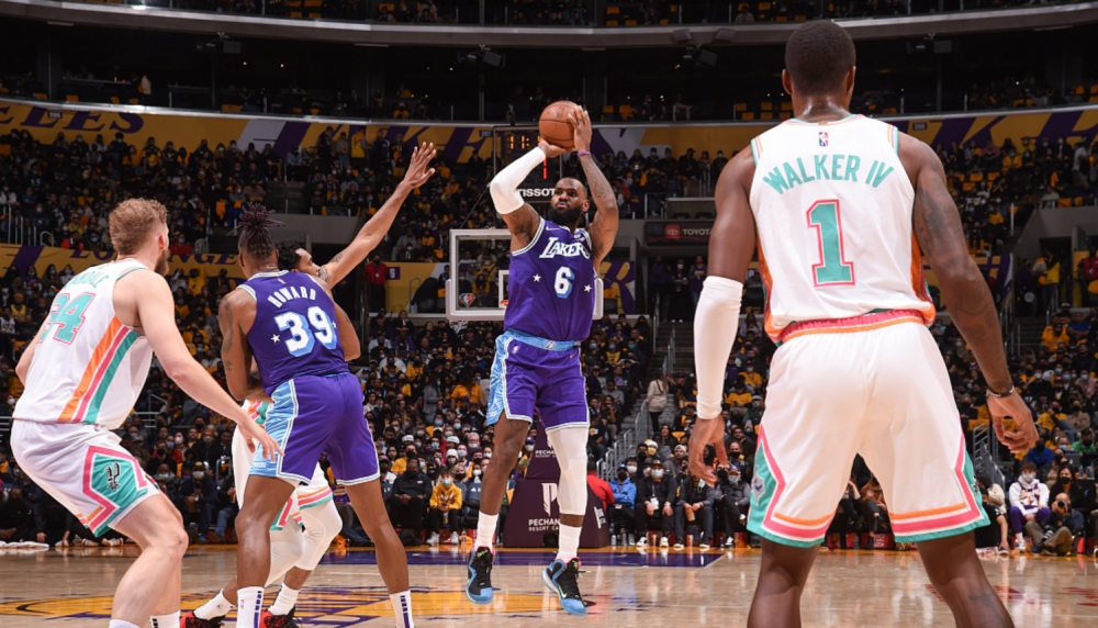 开云权威入口-关于布莱顿迎意大利杯关键赛;冲刺阶段手感冰凉;话题不断;身体对抗强度拉满的信息