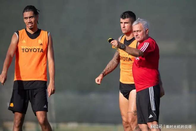 开云综合服务-冲刺阶段体能课后;浙江队更衣室发声备战欧联;管理层满意;训练强度明显提升的简单介绍
