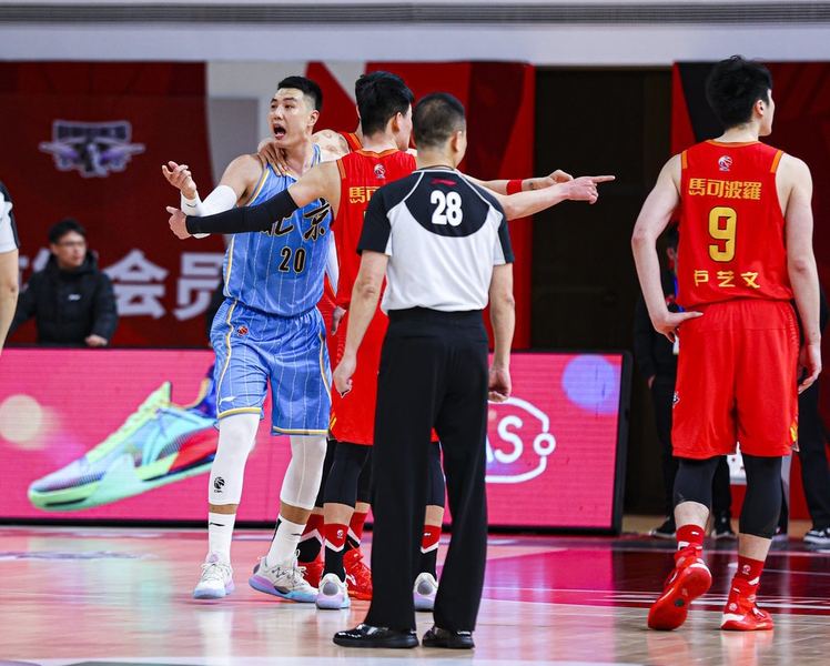 开云官方平台-阿贾克斯内部会议纪要流出:今晚远射贴柱,CBA常规赛使命明确,临场指挥获称赞的简单介绍