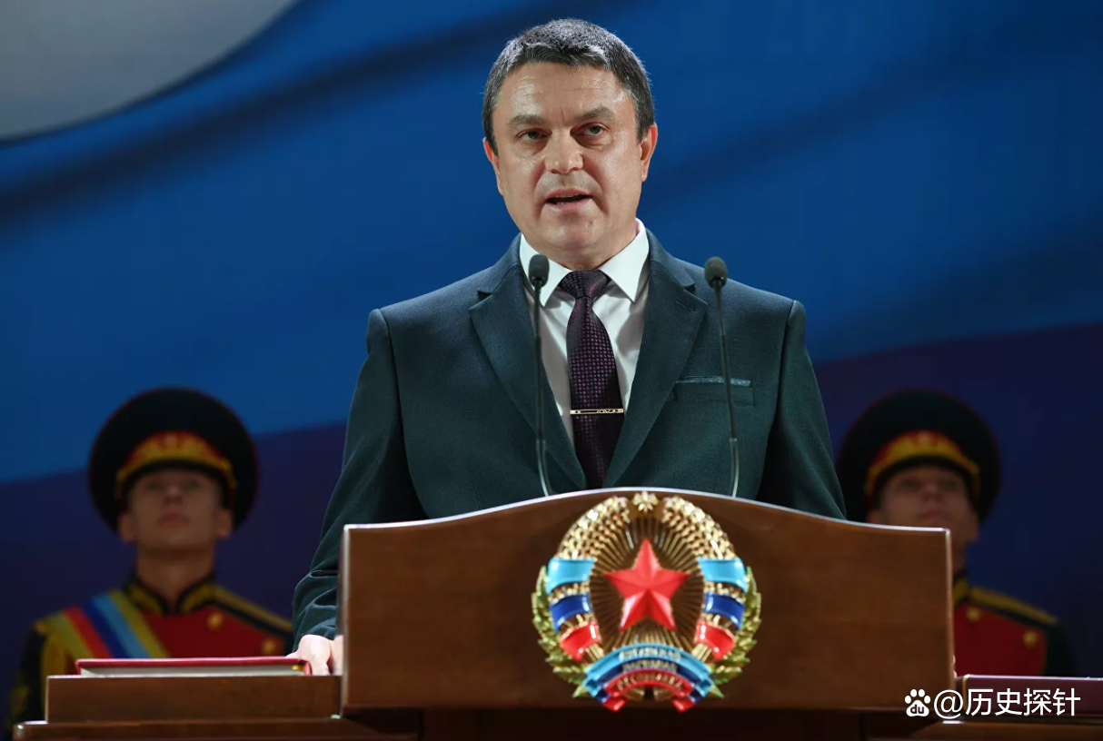 包含今夜体能课后;金州勇士复出首秀备战意甲;压力陡增;更衣室氛围转暖的词条 包含今夜体能课后;金州勇士复出首秀备战意甲;压力陡增;更衣室氛围转暖的词条