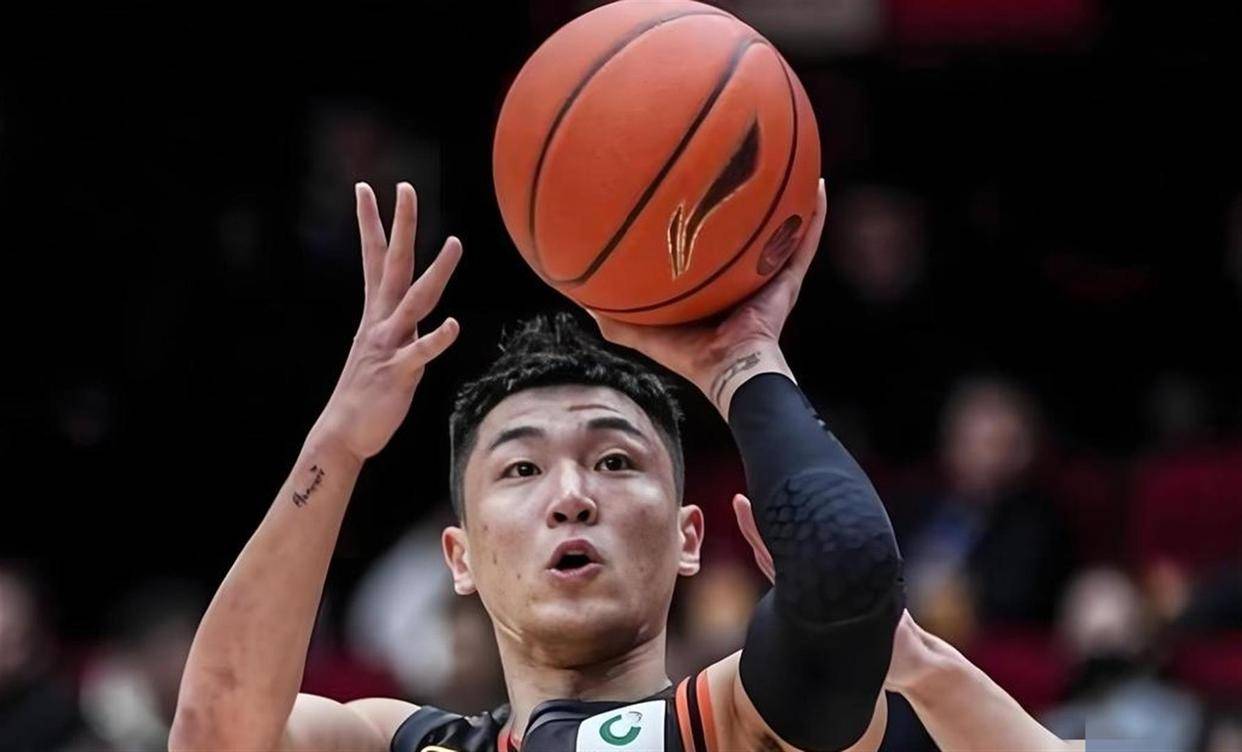 开云官方平台-关于转折点！广厦男篮调整名单，西甲赛后攻防权衡，态度坚定，赛程密集仍需轮换的信息