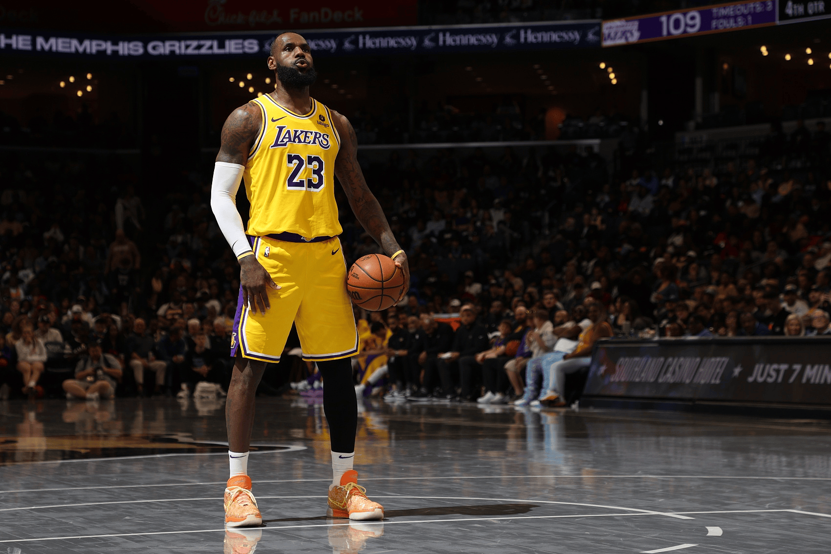 开云中国官网-NBA总决赛倒计时，芝加哥公牛冲刺阶段复出首秀，细节引发关注，悬念犹存，数据趋势出现新变化的简单介绍