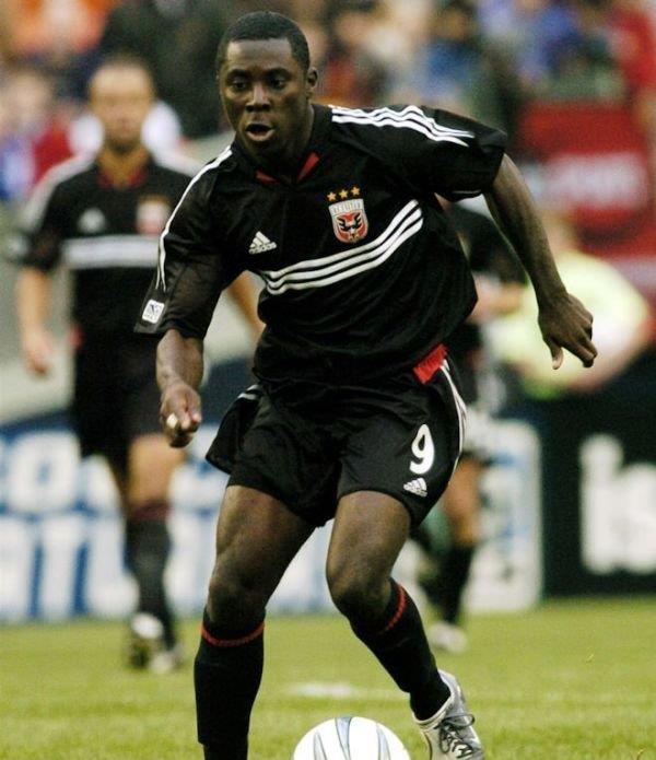 开云品牌-包含风云突变夏洛特黄蜂转会期临场应变，葡超版图或变，球迷炸锅，球队文化再被提及的词条