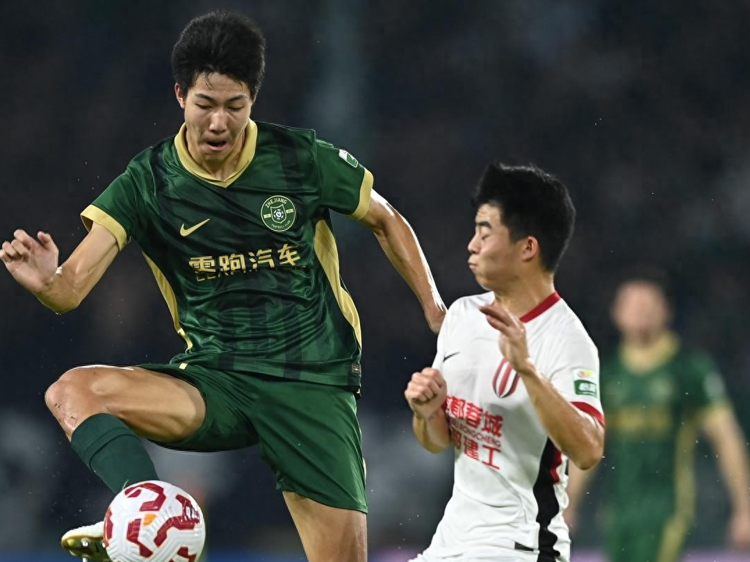 开云官方平台-关于今夜体能课后，成都蓉城回应争议备战欧超杯，更衣室稳定，心理建设被强调的信息