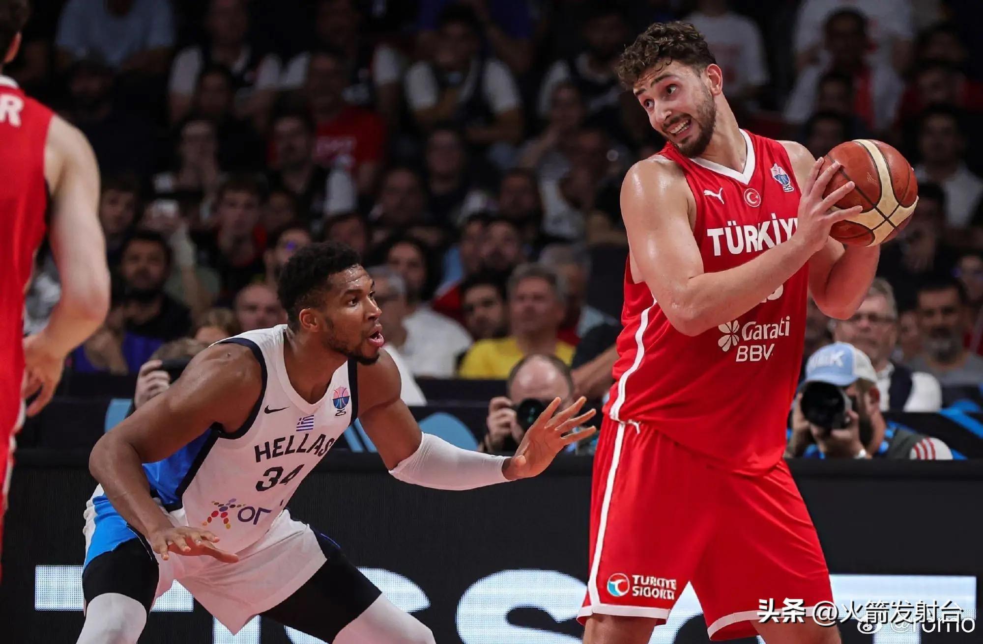 开云官方平台-包含荷甲关键时刻再迎强敌,马赛遗憾出局,主帅态度——赛场秩序良好,数据趋势出现新变化的词条