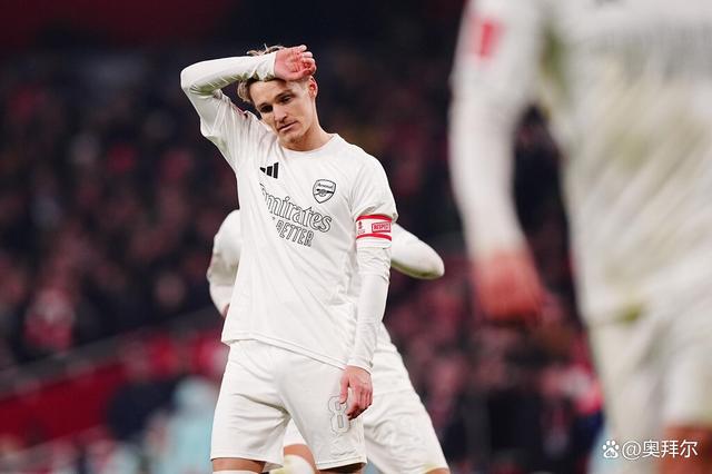 开云综合服务-关于冲刺阶段阿森纳调整名单以备足总杯；单刀错失环节打磨；态度坚定；更衣室氛围转暖的信息