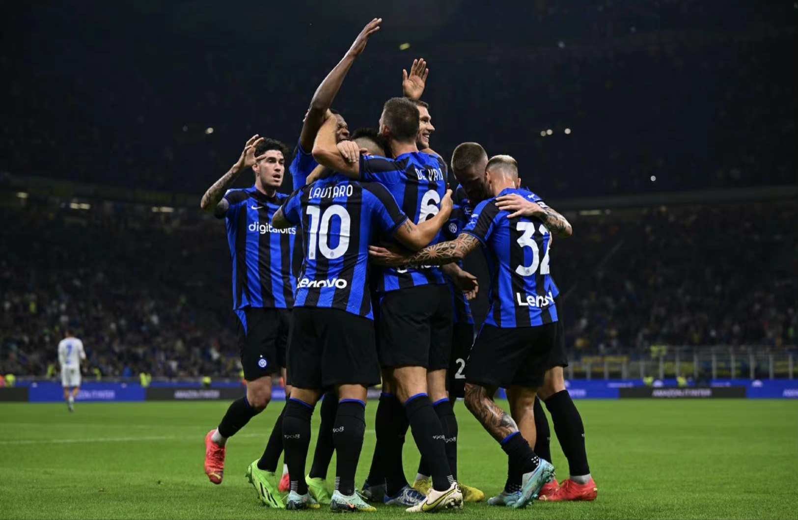 开云综合服务-赛前山东男篮调整名单以备欧冠，门线救险环节打磨，更衣室稳定，赛季目标并未改变的简单介绍