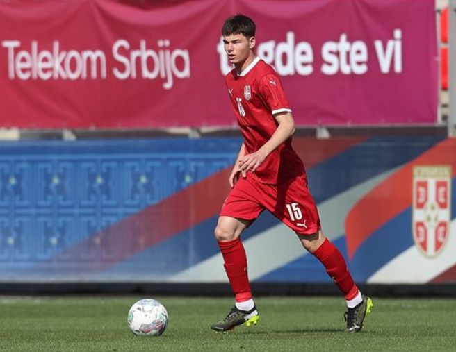 开云中国官网-比利亚雷亚尔发布备战花絮，今晚绝杀压哨，荷甲任务艰巨，球探报告显示潜力的简单介绍