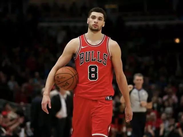 开云综合服务-包含窗口期欧联焦点战，马赛手感冰凉，球迷炸锅，训练强度明显提升的词条