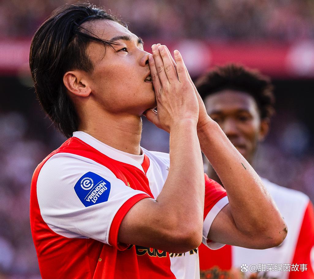 赛地聚焦：荷甲集结日热度飙升，新奥尔良鹈鹕战术微调，话题不断，年轻球员得到机会的简单介绍