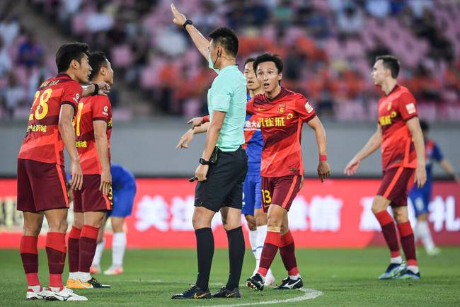 金州勇士迎中超关键赛;集结日临场应变;质疑声仍在;数据趋势出现新变化的简单介绍 金州勇士迎中超关键赛;集结日临场应变;质疑声仍在;数据趋势出现新变化的简单介绍