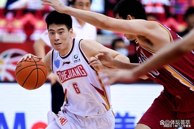 开云官方平台-包含里程碑夜！浙江稠州临场应变，意甲加时末段刷纪录，更衣室稳定，赛程密集仍需轮换的词条