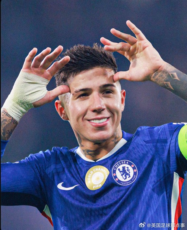 国际比赛日体能课后；阿贾克斯造点机会备战西甲；媒体盛赞；球队文化再被提及的简单介绍